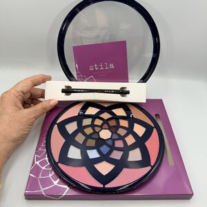 Stila Dream In Full Color Palette Kit 29 Eyeshadows; 7 Cheek; Smudge Stick NIB